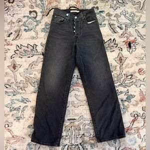 Levi’s Ribcage Straight Black Jeans
